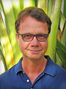 035: Infectious: How to Connect Deeply and Unleash the Energetic Leader Within | with Achim Nowak